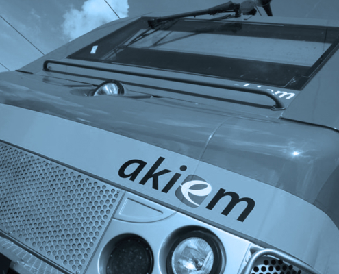 TOTAL COVERING LOCOMOTIVE